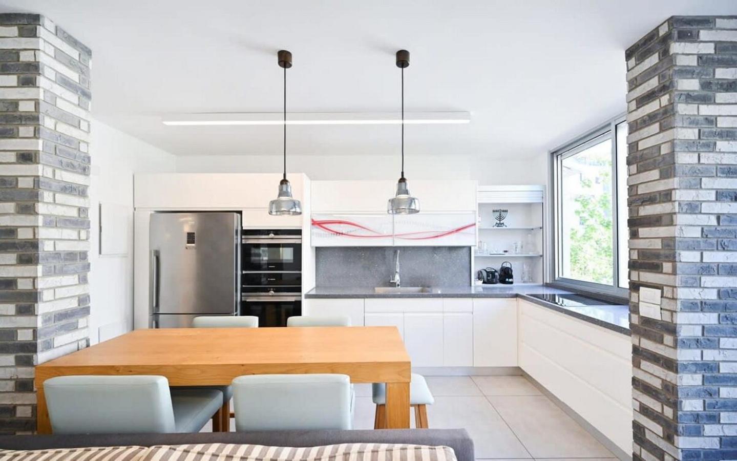 Airy 2br At Trumpeldor By Holyguest Tel Aviv